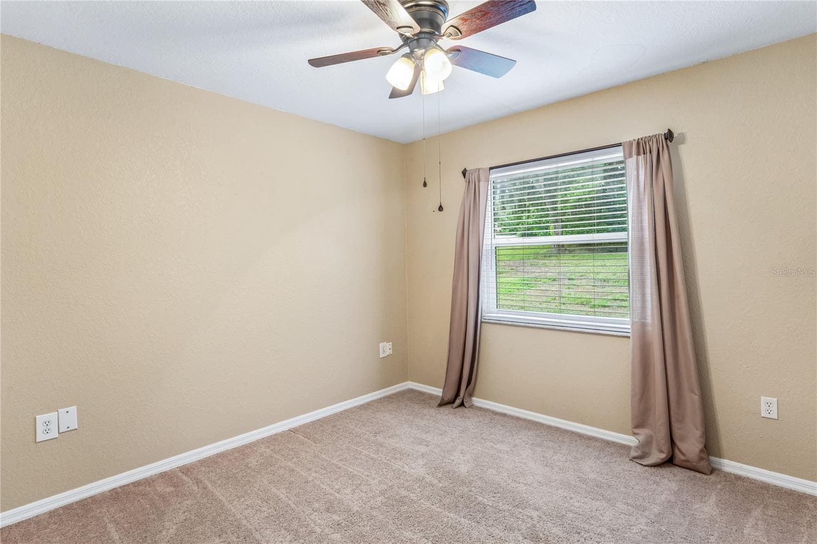 Bedroom 4 - 14433 LINDEN DR, SPRING HILL