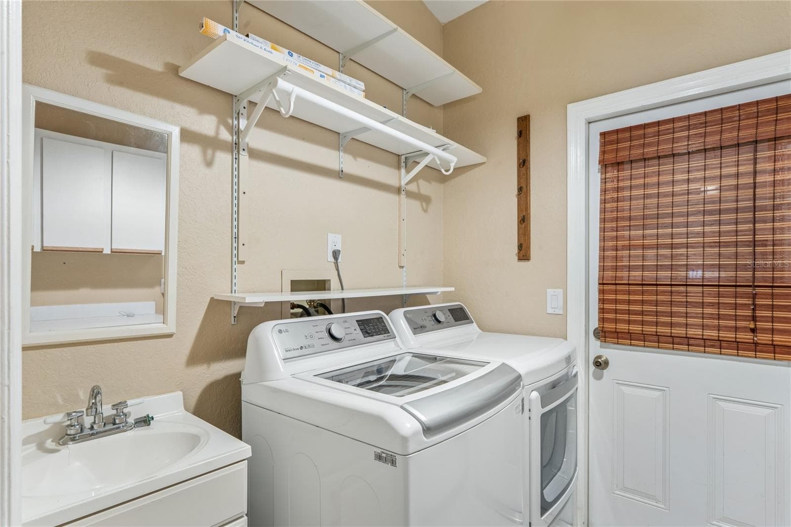 Single Family Residence at 14433 LINDEN DR, SPRING HILL, photo 49 of 75