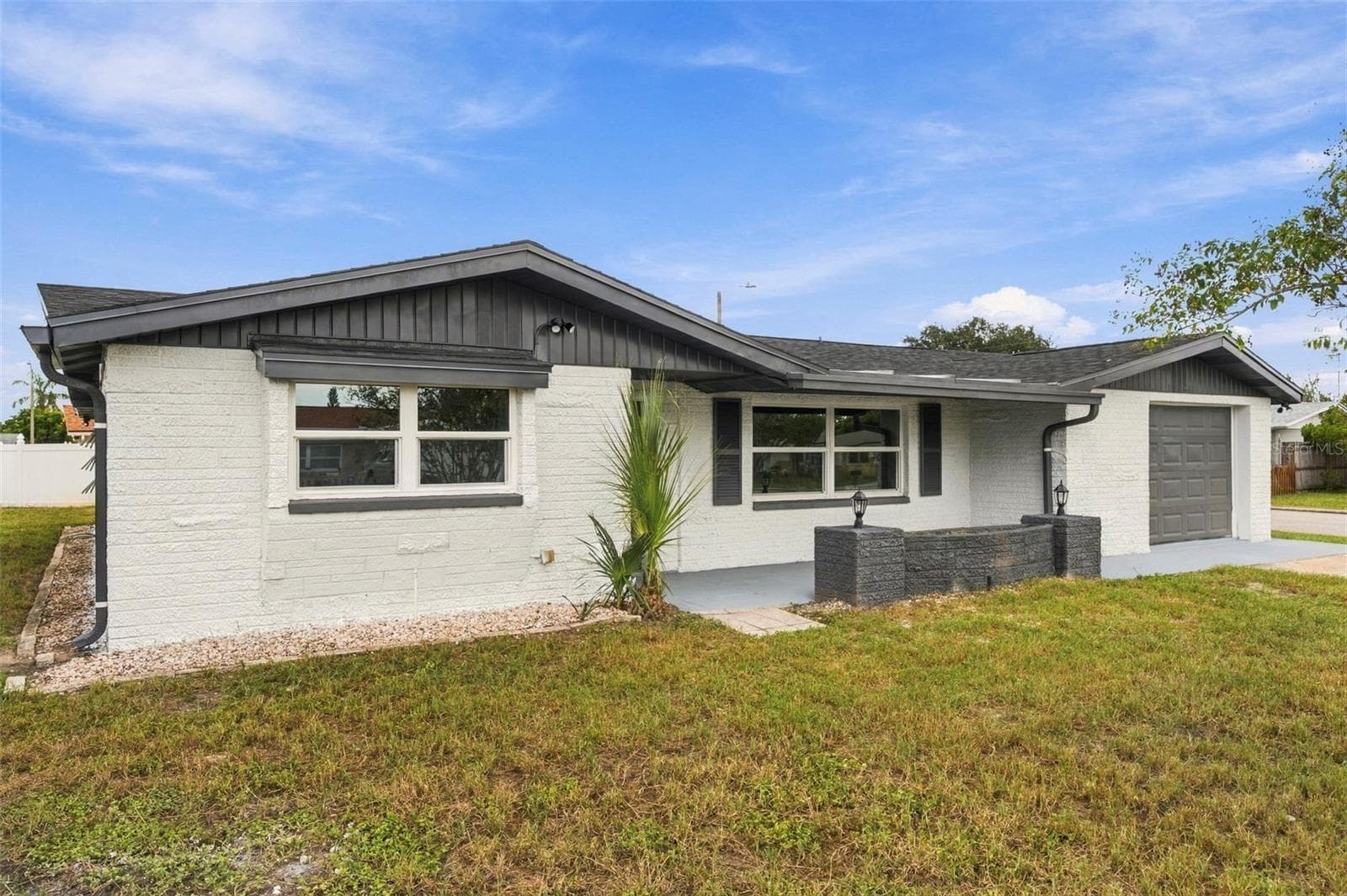 Single Family Residence at 10734 LEEDS RD, PORT RICHEY, photo 3 of 38
