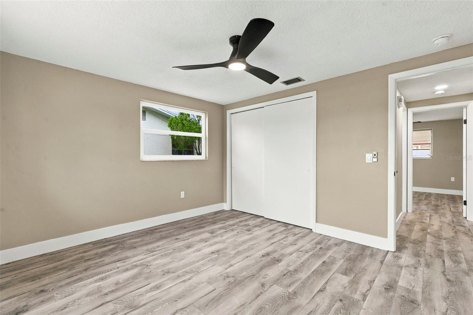 Single Family Residence at 10734 LEEDS RD, PORT RICHEY, photo 7 of 38