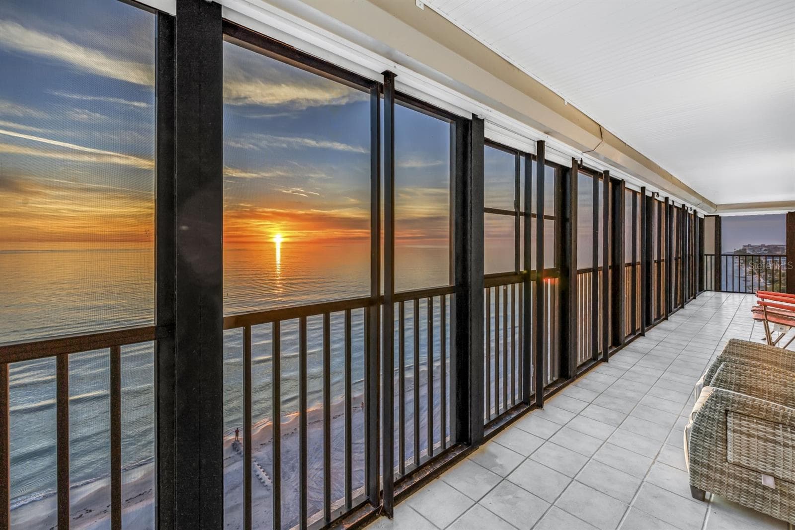 Enjoy Nightly Sunsets from the Expansive Wraparound Balcony (2) - 15462 GULF BLVD #1006, MADEIRA BEACH