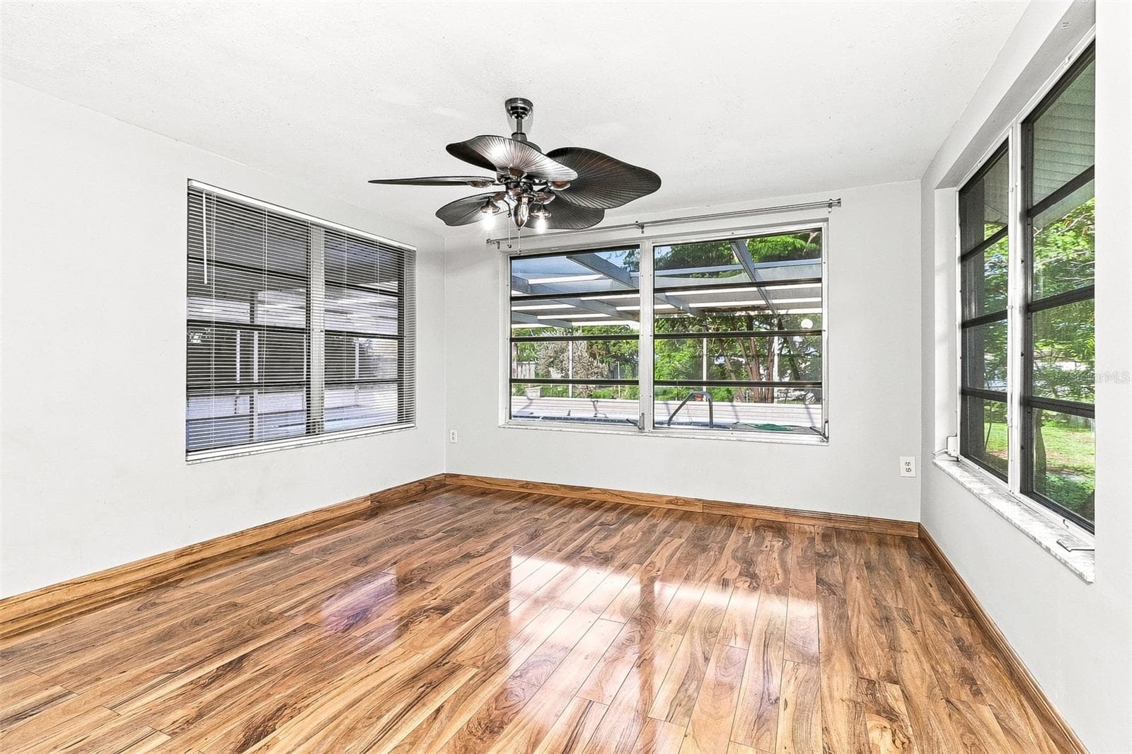 Single Family Residence at 10121 OLEANDER DR, PORT RICHEY, photo 5 of 21
