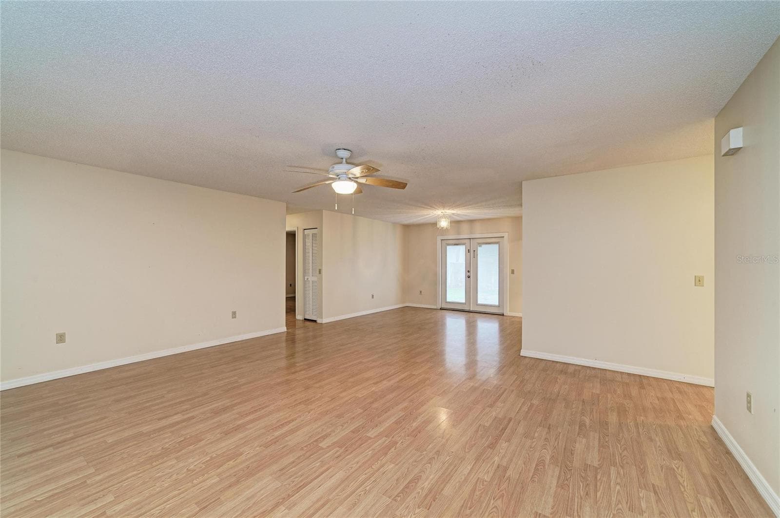 Single Family Residence at 4205 4TH AVE W, BRADENTON, photo 11 of 46