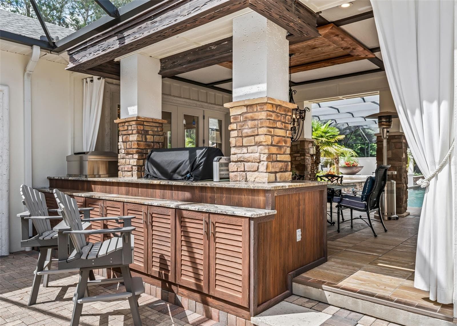 Outdoor Bar Seating Area - 2917 LARRANAGA DR, THE VILLAGES