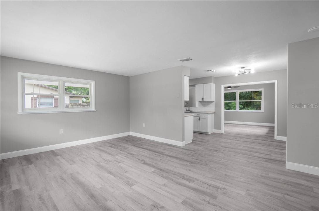 Single Family Residence at 8 S Osceola ST, BEVERLYHILLS FL 34465, Beverly Hills, photo 6 of 26