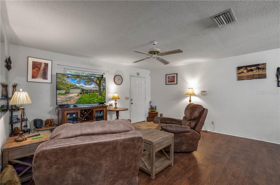 Single Family Residence at 7112 N Croton PT, HERNANDO FL 34442, photo 4 of 32