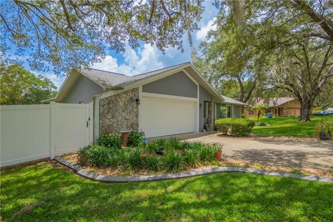 Single Family Residence at 7112 N Croton PT, HERNANDO FL 34442, photo 25 of 32