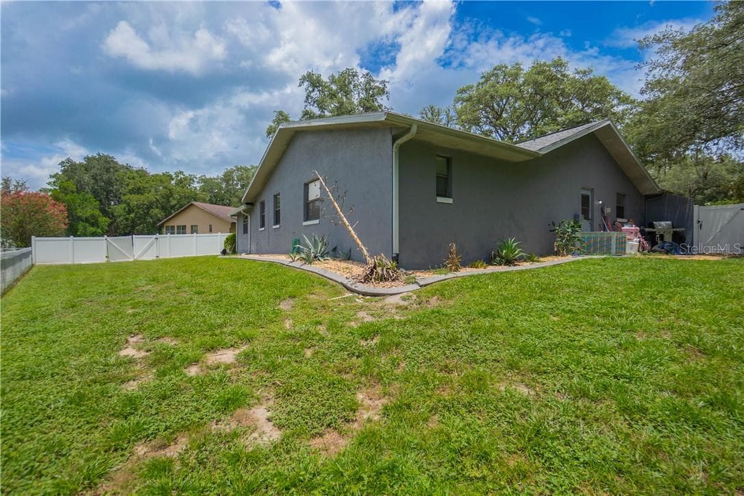 Single Family Residence at 7112 N Croton PT, HERNANDO FL 34442, photo 26 of 32