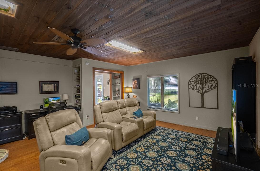 Single Family Residence at 85 S Hunting Lodge DR, INVERNESS FL 34453, photo 37 of 86