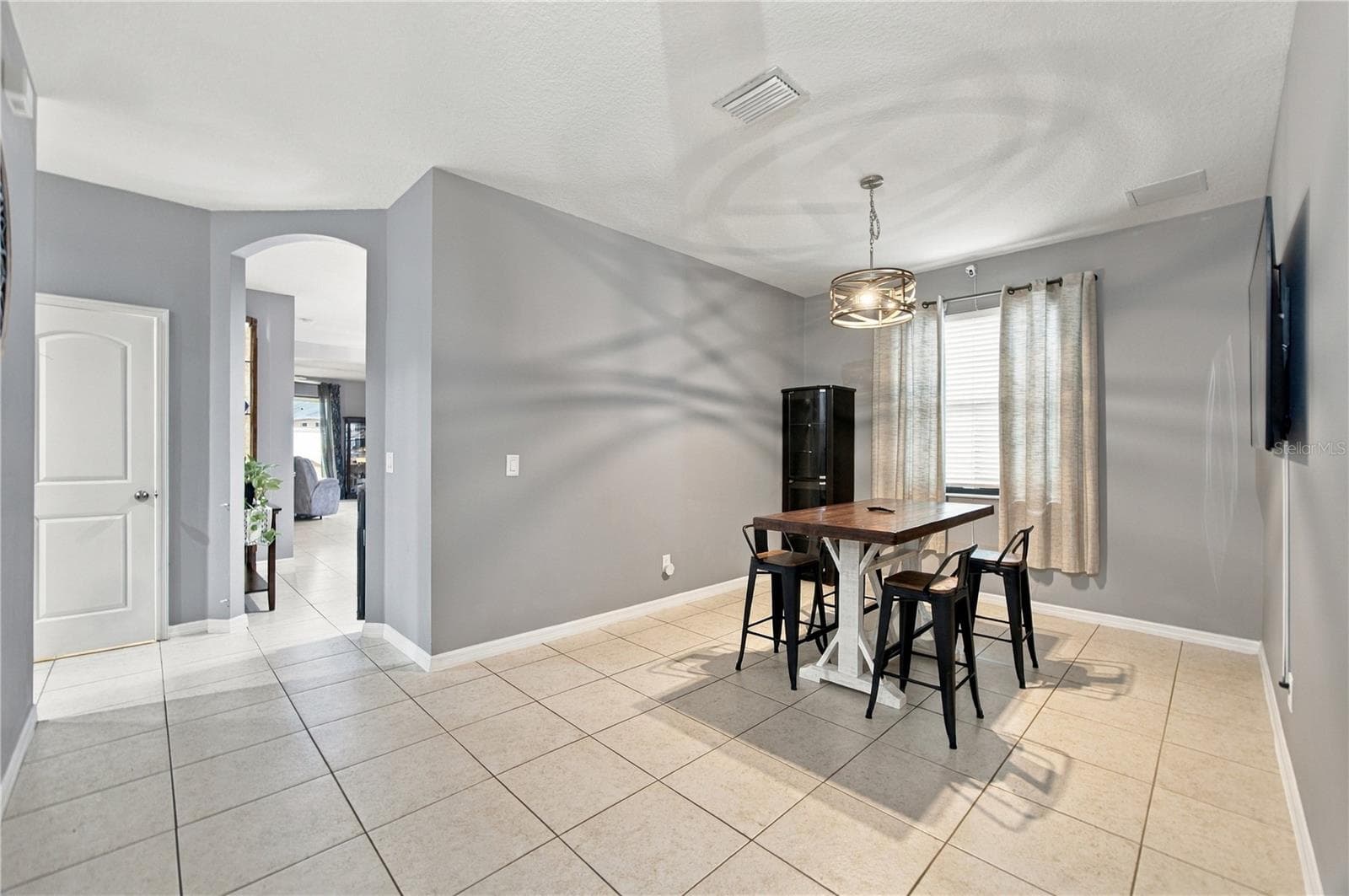 Single Family Residence at 837 OLD WINDSOR WAY, SPRING HILL, photo 10 of 43