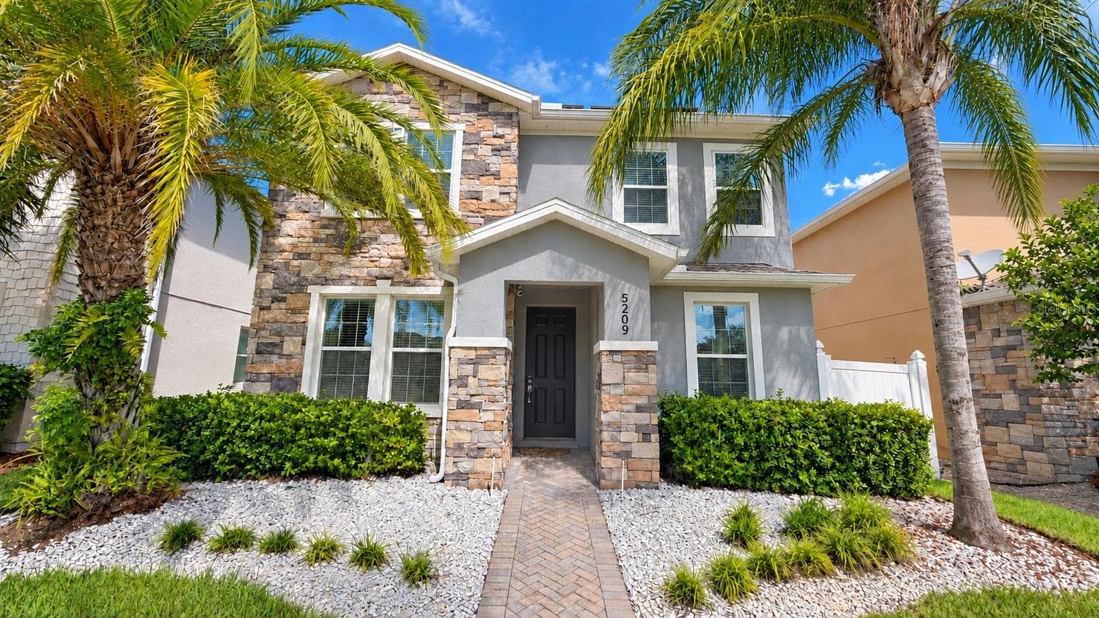 5209 ALLIGATOR FLAG LN