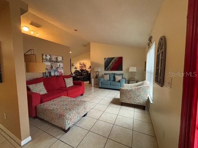 Entry area into the Large living room - 4030 SANTA BARBARA RD, KISSIMMEE