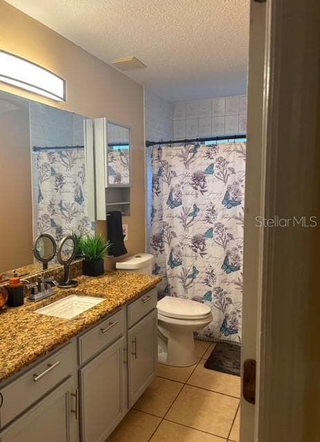 2nd bathroom view - 4030 SANTA BARBARA RD, KISSIMMEE