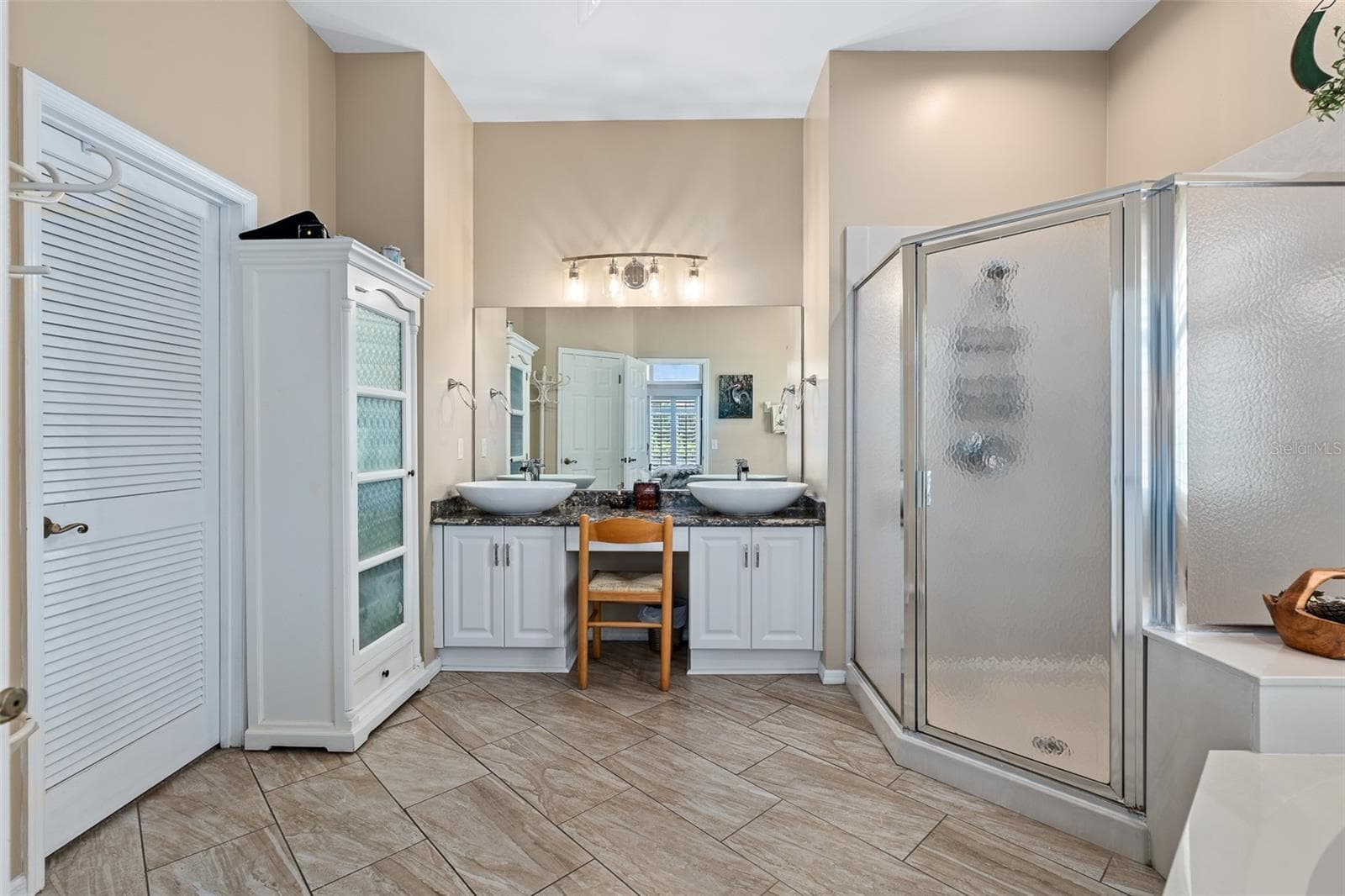 Downstairs Primary - 410 LONG COVE CT, ORMOND BEACH