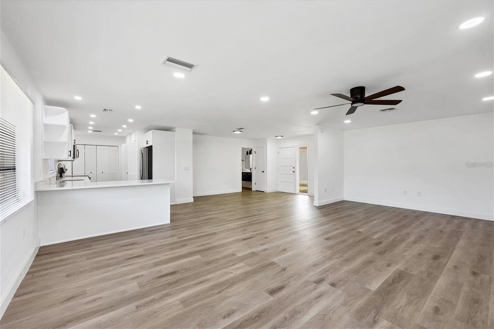 Villa at 321 DANTE DR #321, NOKOMIS, photo 8 of 15