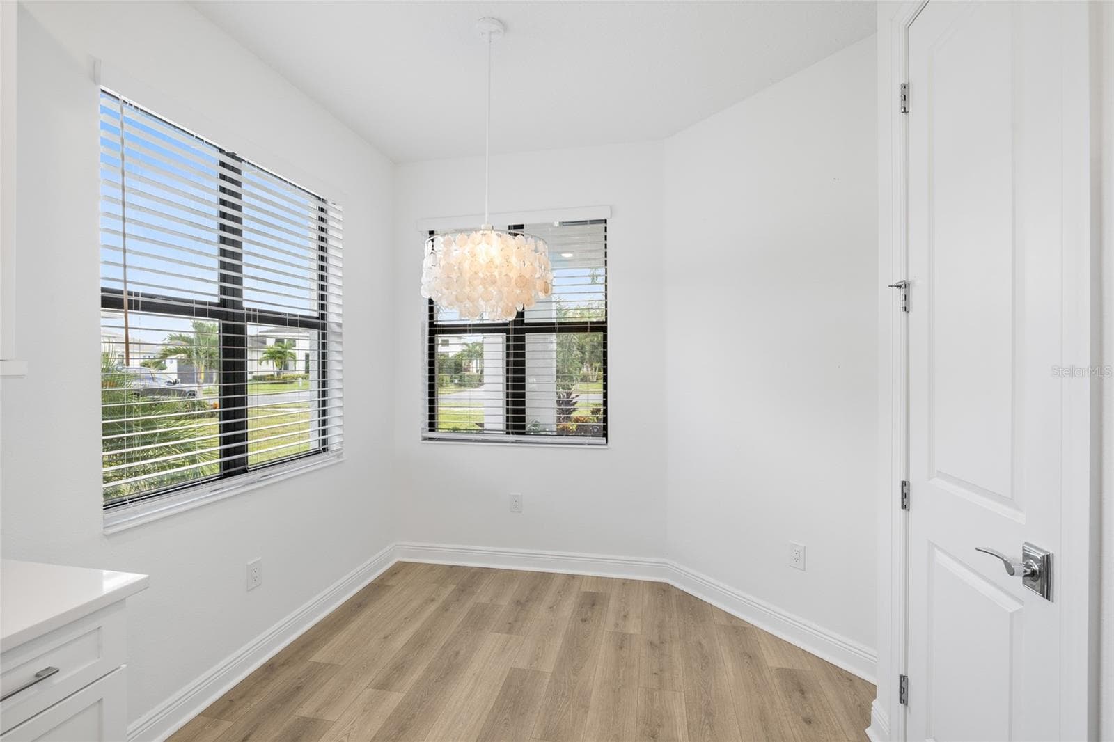 Single Family Residence at 5265 BARNETT CIR, LAKEWOOD RANCH, photo 9 of 78