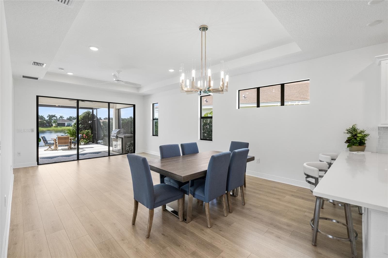 Single Family Residence at 5265 BARNETT CIR, LAKEWOOD RANCH, photo 17 of 78