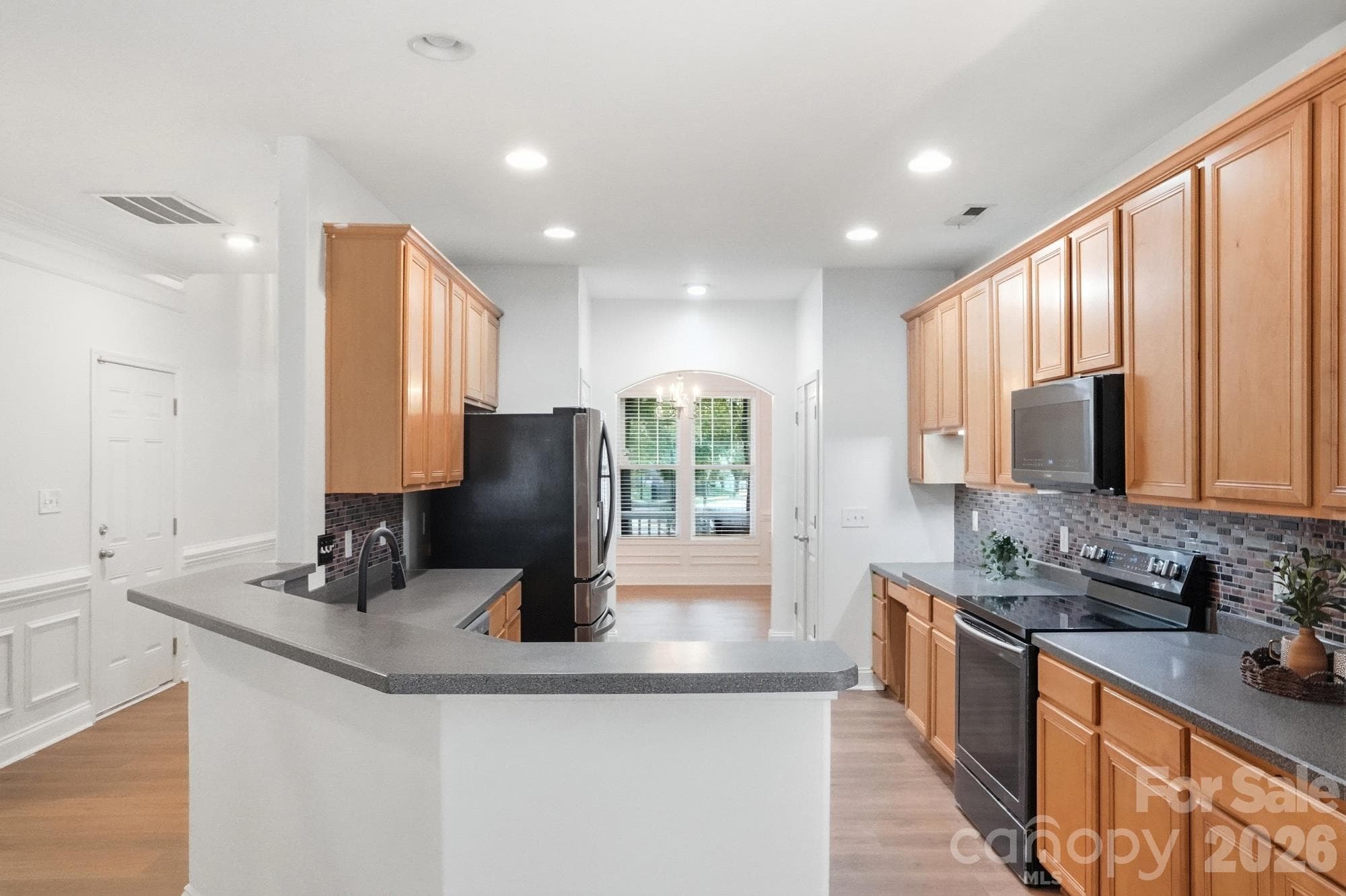 Single Family Residence at 2219 Winding River Drive, Charlotte, photo 10 of 45
