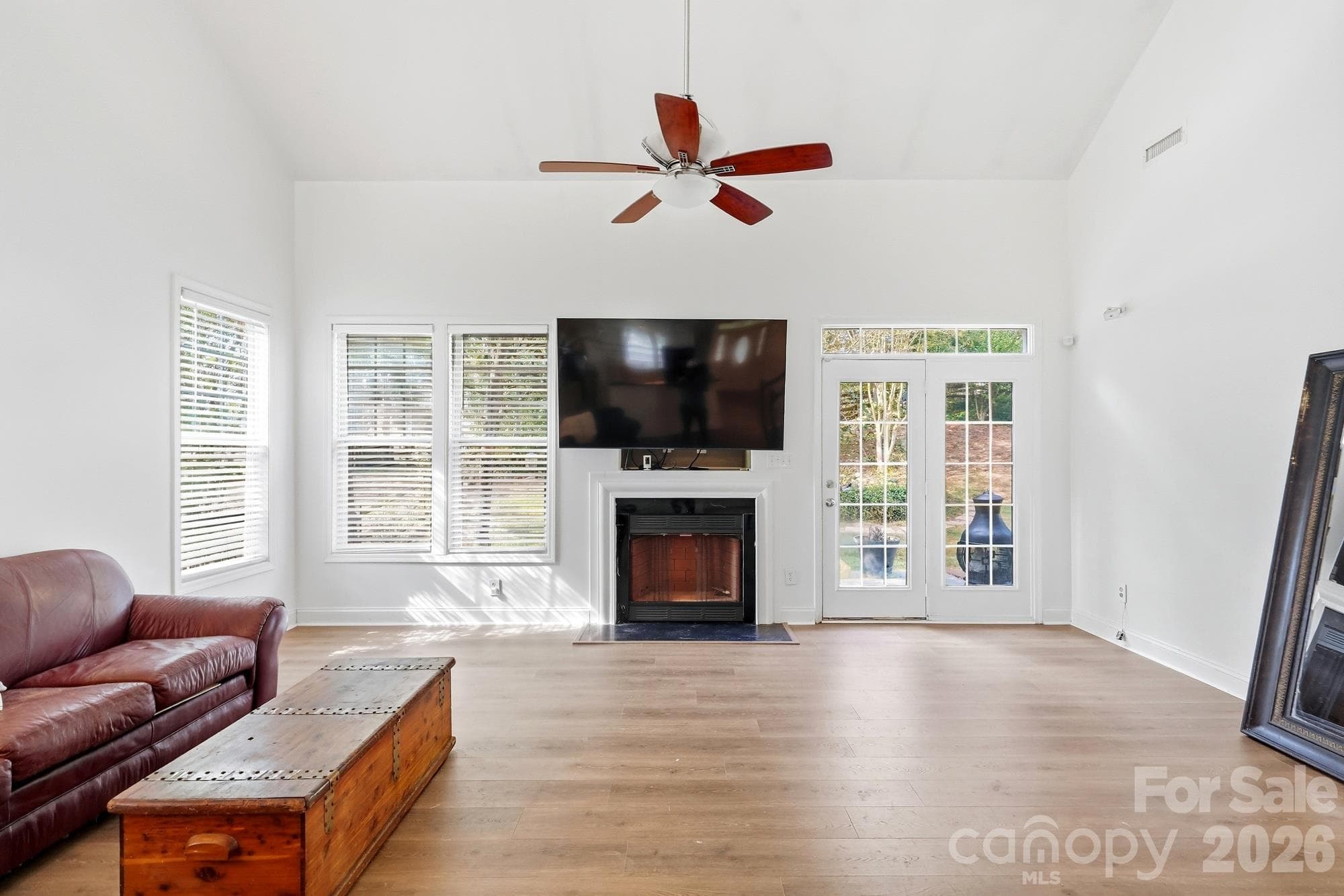 Single Family Residence at 2219 Winding River Drive, Charlotte, photo 18 of 45