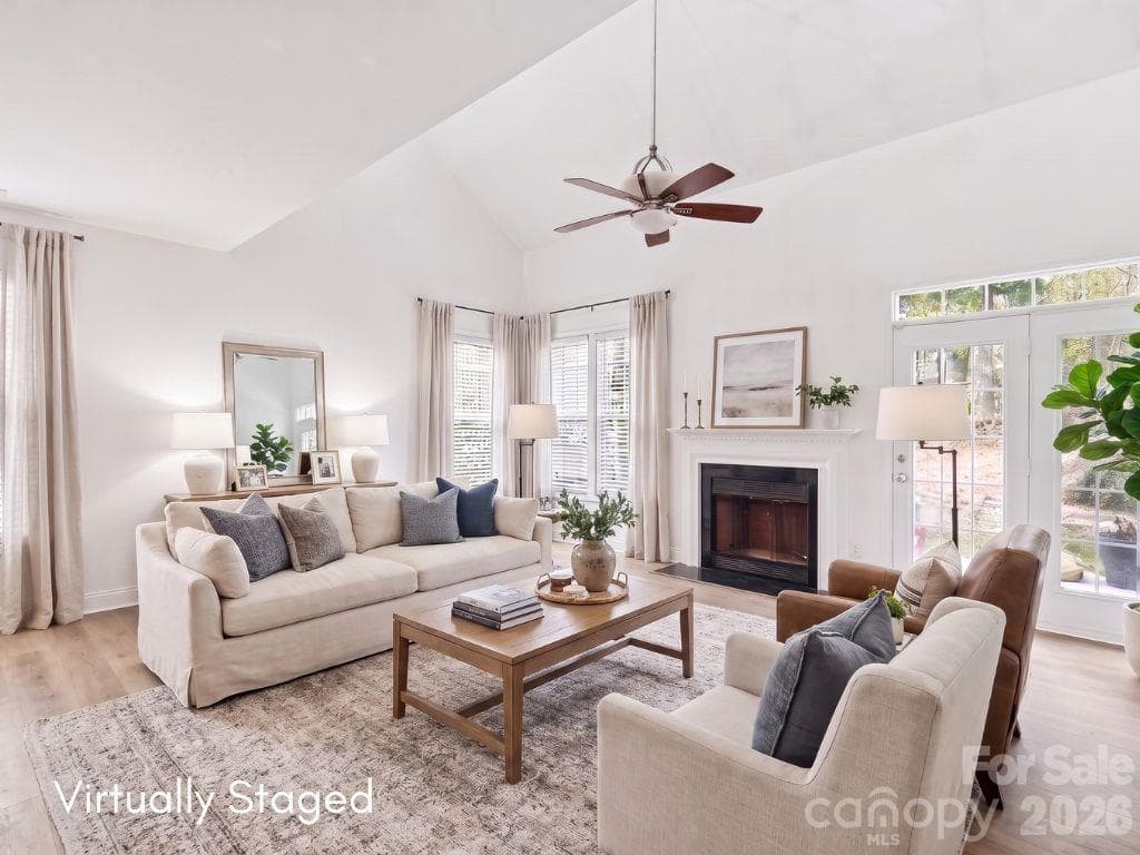 Single Family Residence at 2219 Winding River Drive, Charlotte, photo 19 of 45