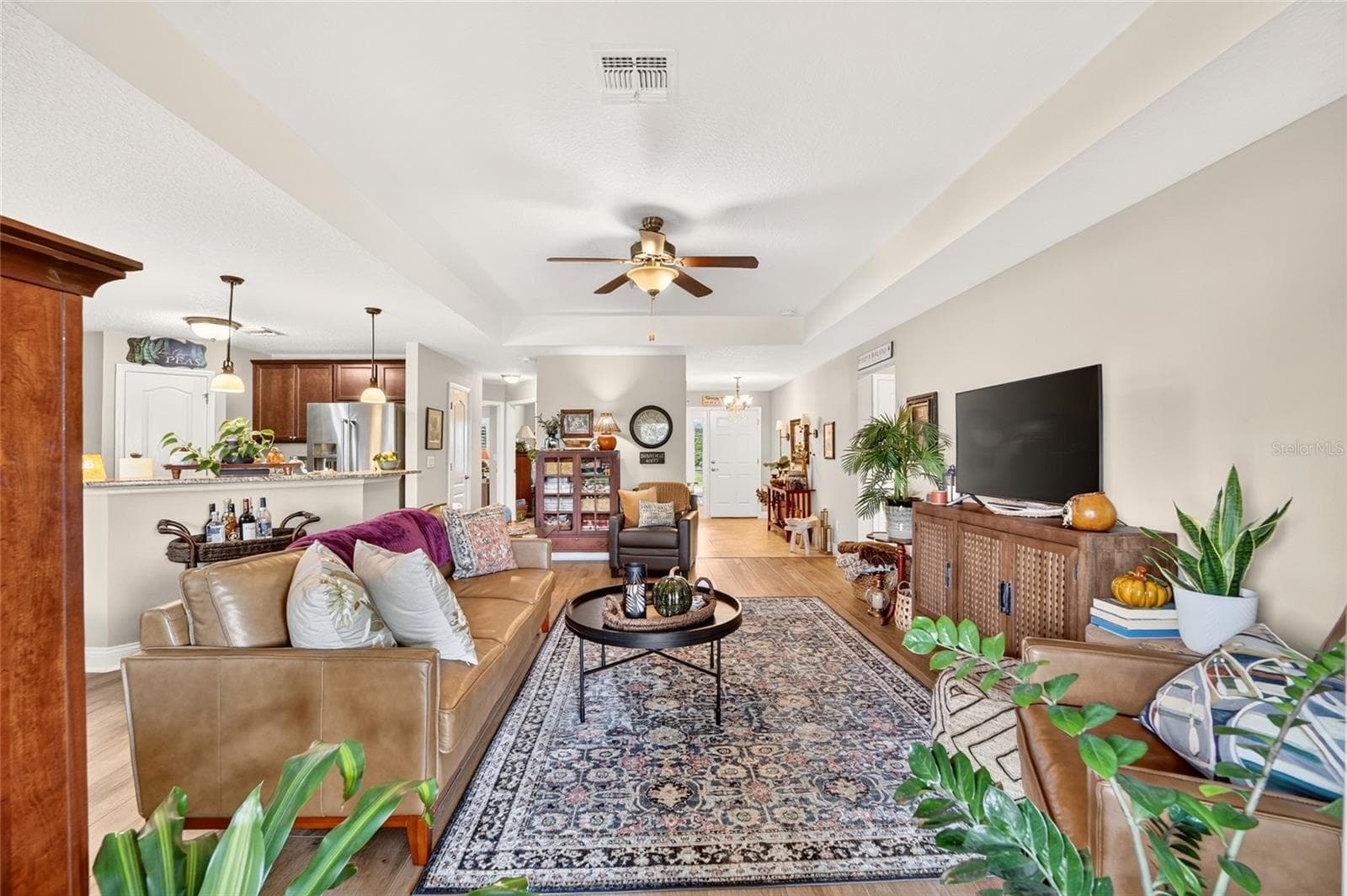 Single Family Residence at 3464 N VONNEGUT PT, BEVERLY HILLS, photo 16 of 58