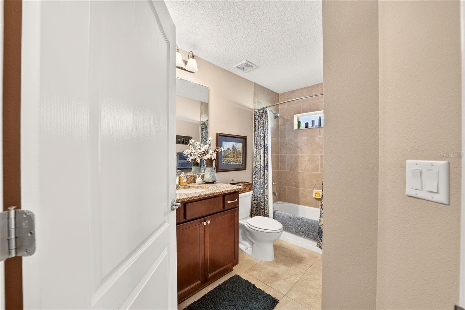 Single Family Residence at 3464 N VONNEGUT PT, BEVERLY HILLS, photo 36 of 58