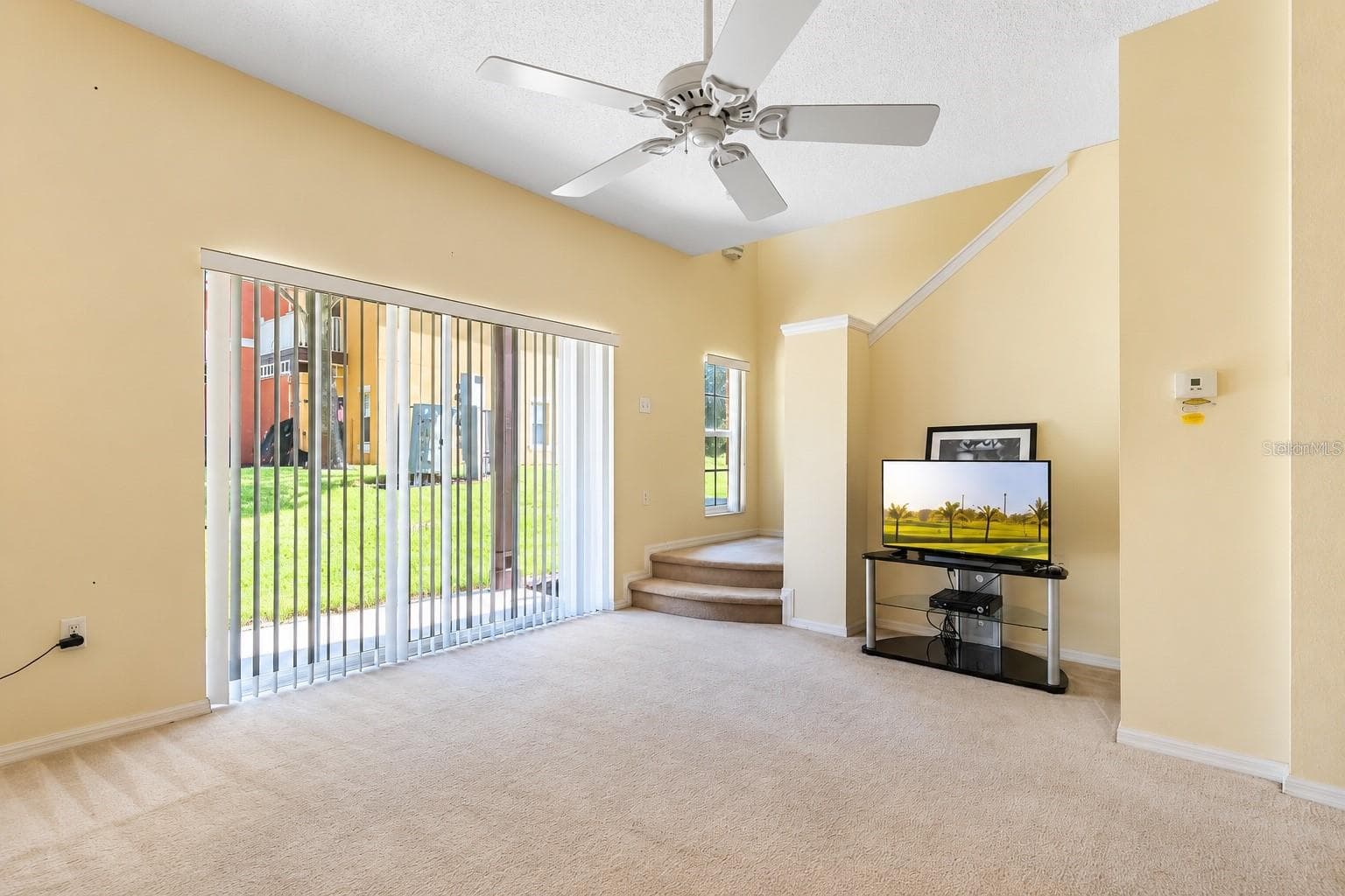Townhouse at 8516 CRYSTAL COVE LOOP, KISSIMMEE, photo 5 of 33