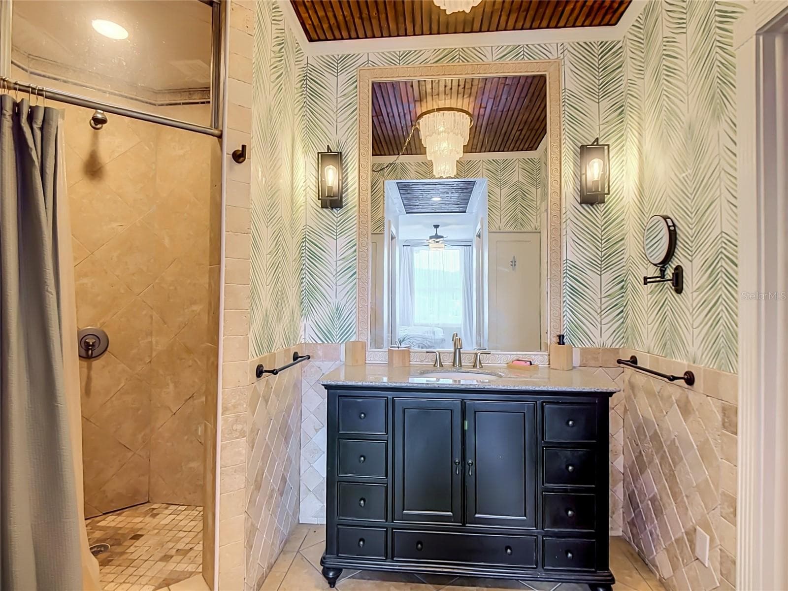 En Suite Bathroom - 166 CATFISH ST, HAINES CITY