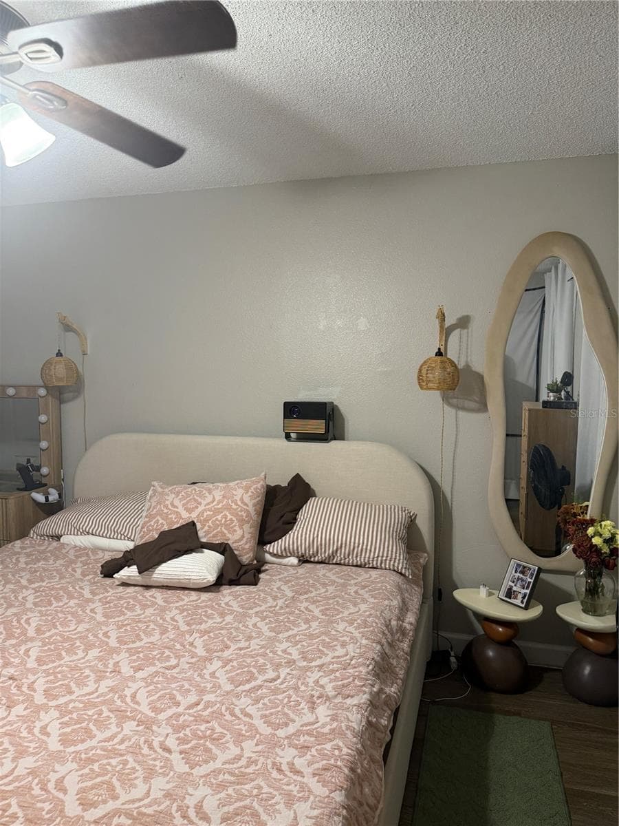 Condominium at 2071 DIXIE BELLE DR #2071M, ORLANDO, photo 7 of 13