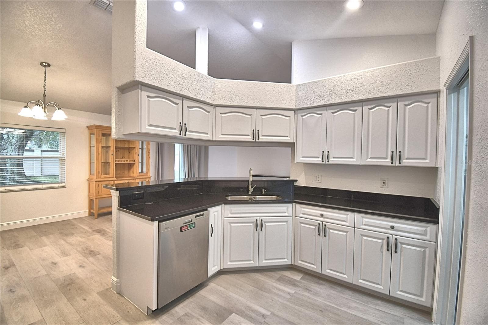 Single Family Residence at 106 HARBOR WAY, AUBURNDALE, photo 12 of 47