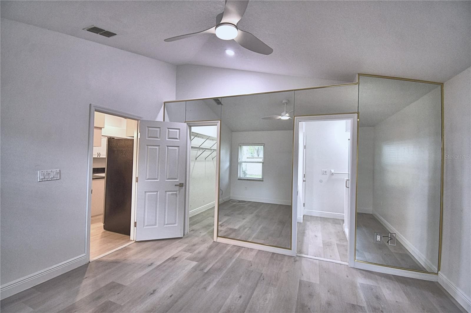 Single Family Residence at 106 HARBOR WAY, AUBURNDALE, photo 19 of 47