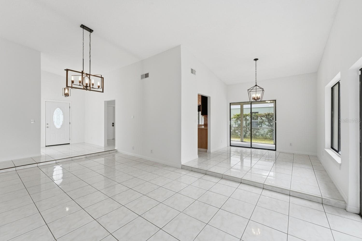 Single Family Residence at 39 CHIP CT, KISSIMMEE, photo 4 of 31