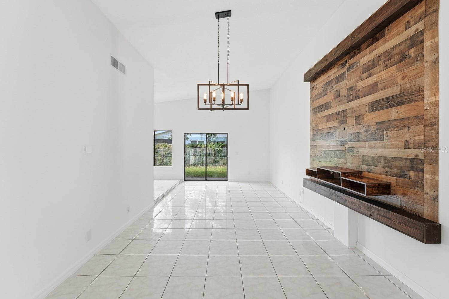 Single Family Residence at 39 CHIP CT, KISSIMMEE, photo 6 of 31
