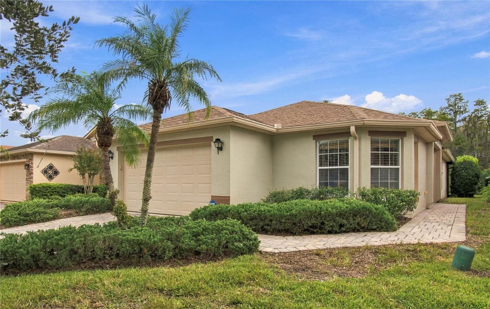516 GRAND CANAL DR