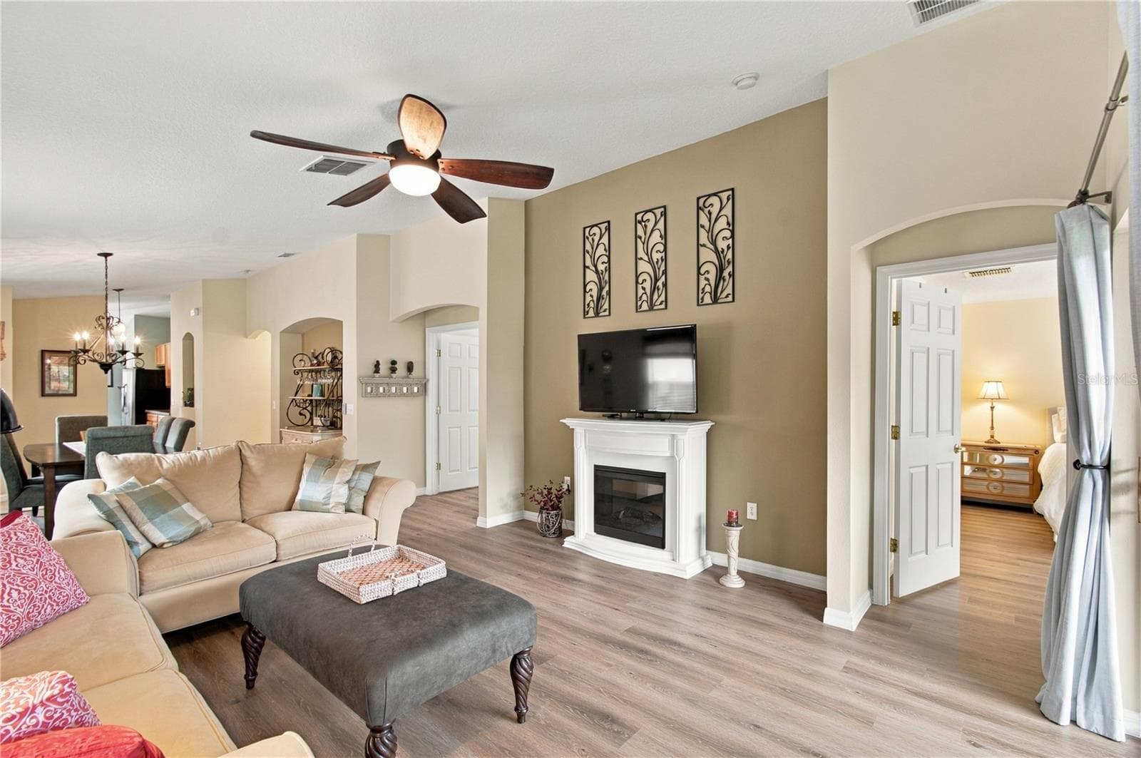 Single Family Residence at 516 GRAND CANAL DR, POINCIANA, photo 6 of 54