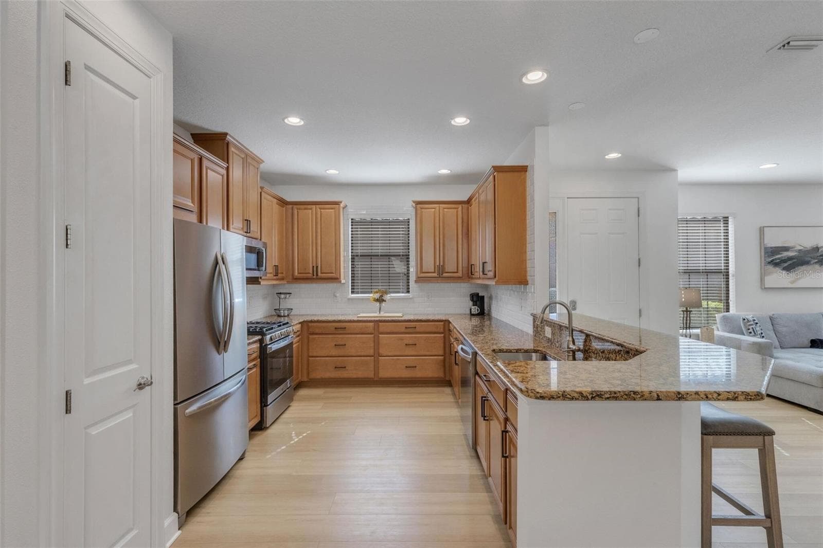 Single Family Residence at 8413 ALBERATA VISTA DR, TAMPA, photo 41 of 163