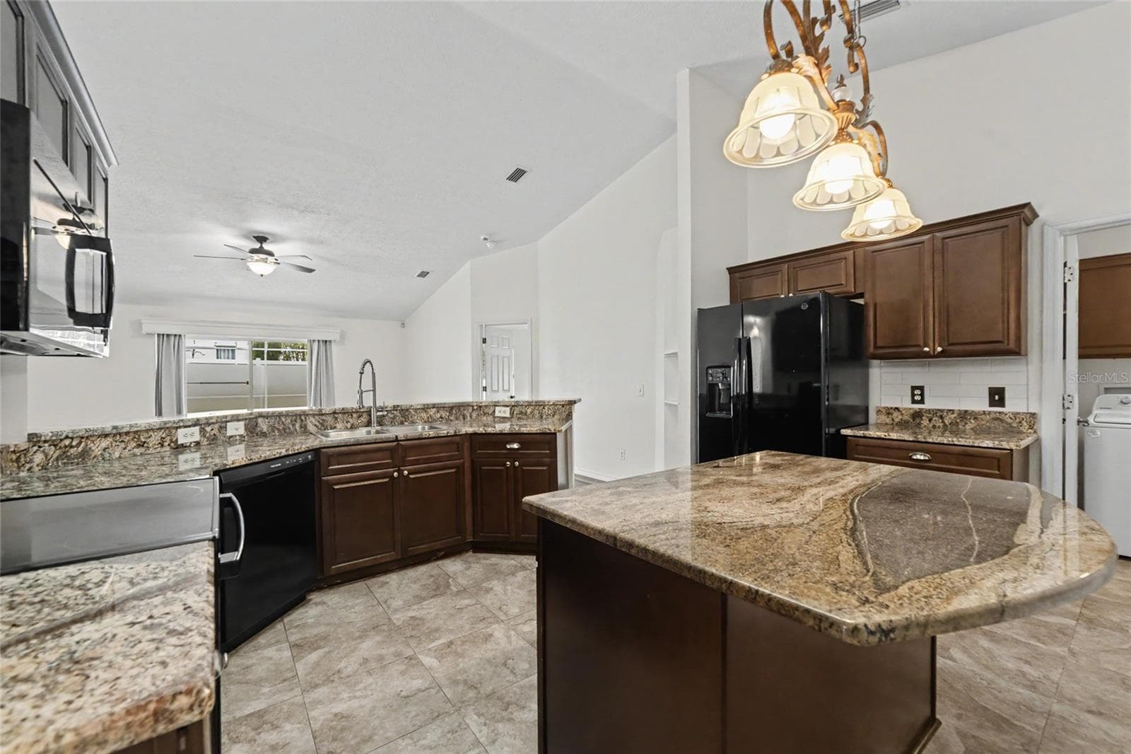 Single Family Residence at 11211 ANDY DR, RIVERVIEW, photo 10 of 27