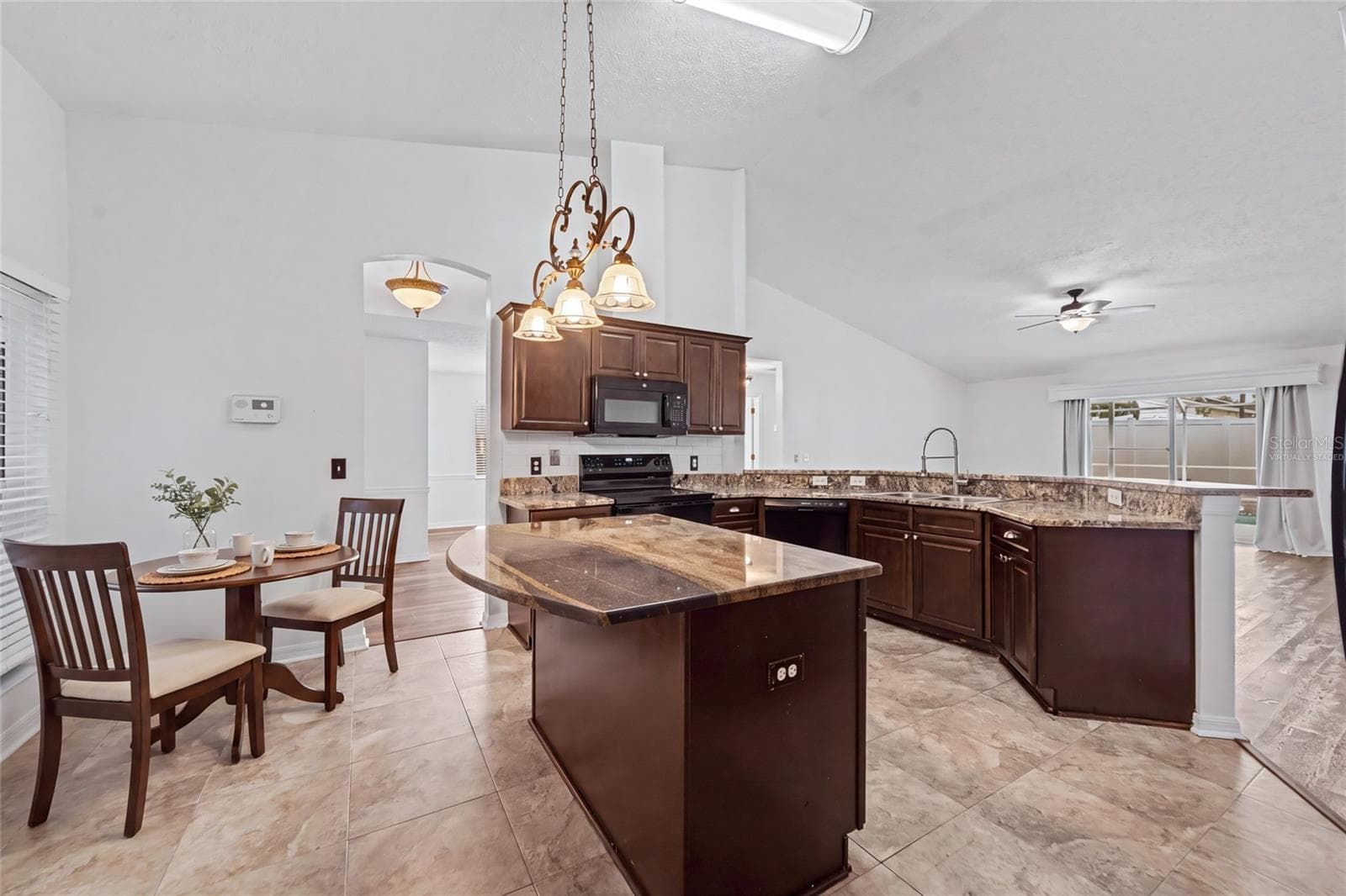 Virtually Staged - 11211 ANDY DR, RIVERVIEW