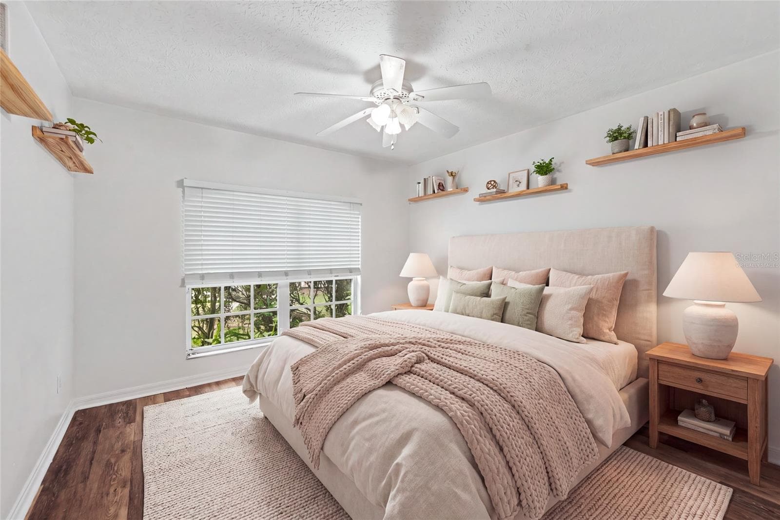 Virtually Staged - 11211 ANDY DR, RIVERVIEW