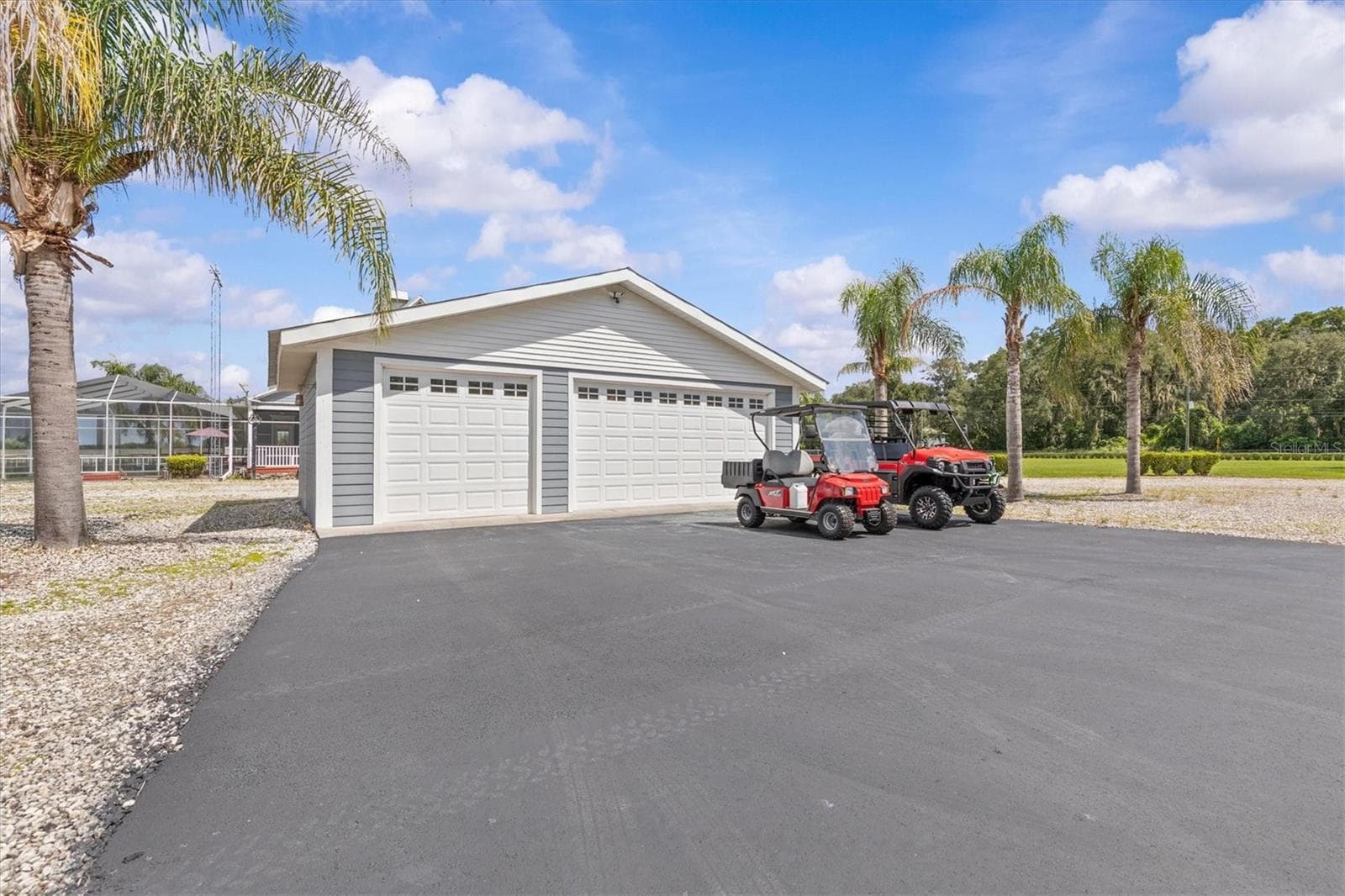 3 Car Detached Garage with 2 Golf Carts - 195 SPRING LAKE HWY, BROOKSVILLE