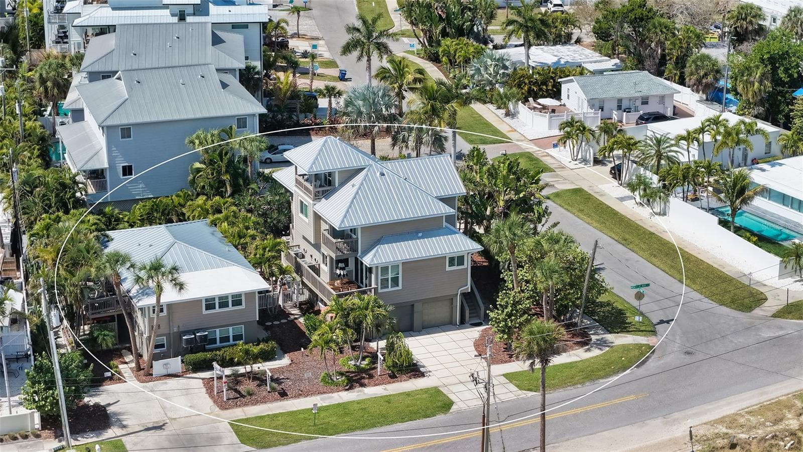 Duplex at 662 CALLE DEL OTONO, SARASOTA, photo 9 of 100