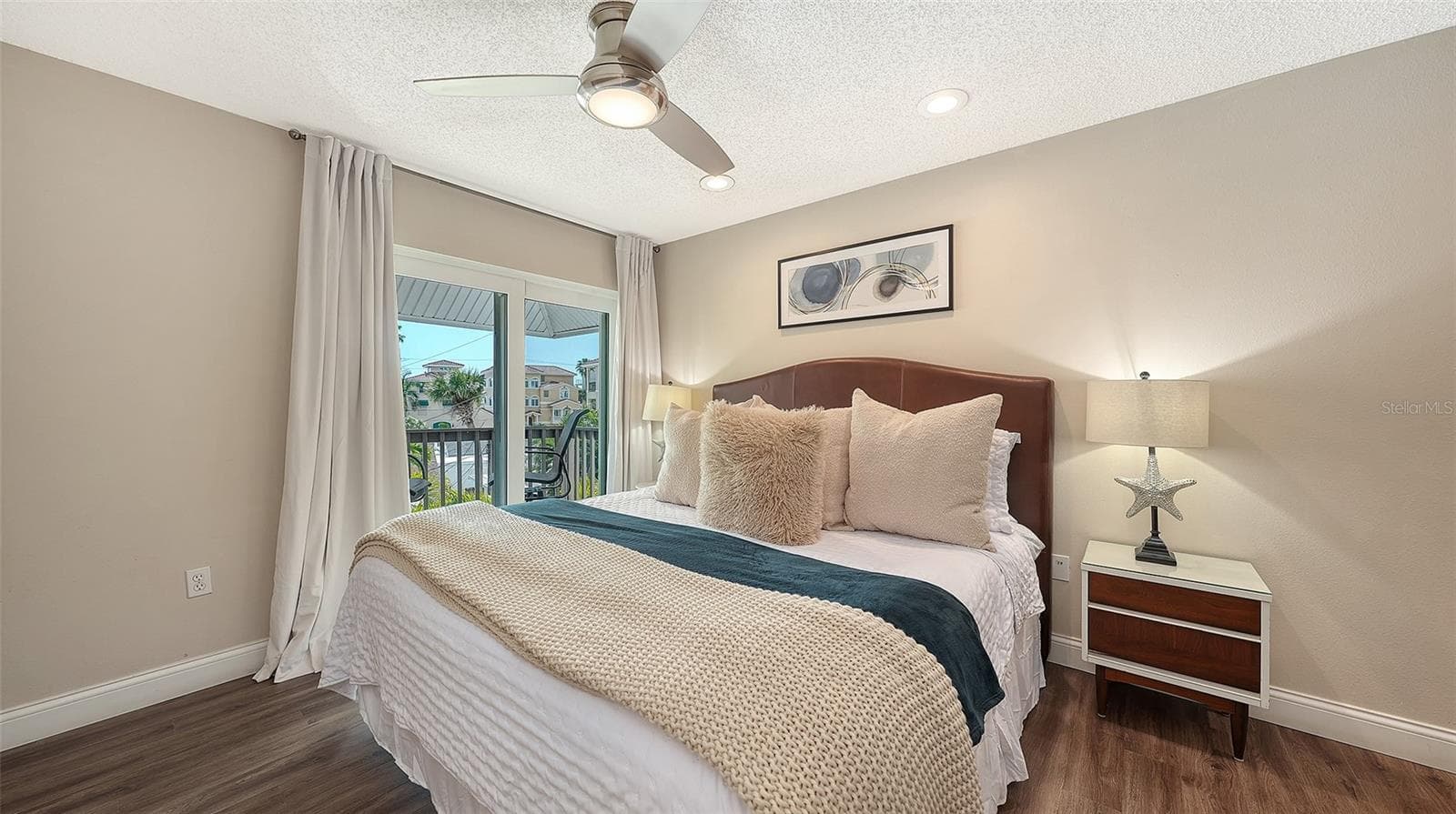 Duplex at 662 CALLE DEL OTONO, SARASOTA, photo 38 of 100