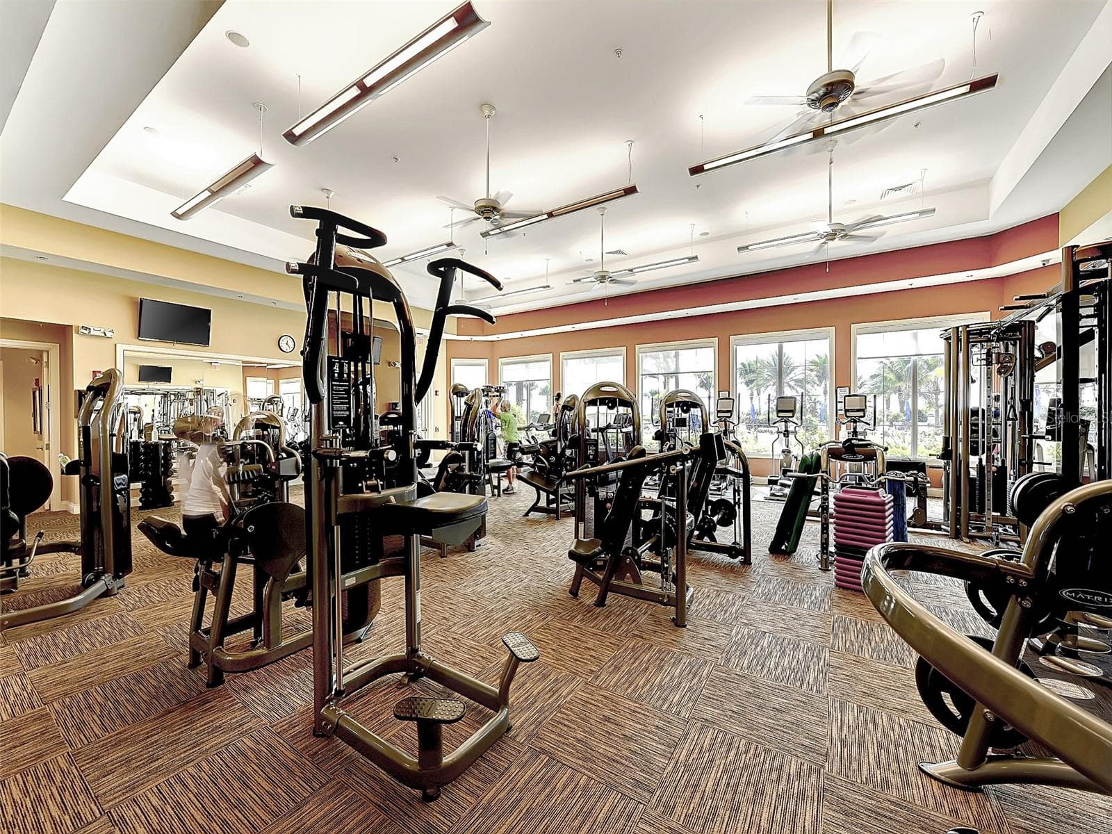 Fitness center - 18831 LANUVIO ST, VENICE