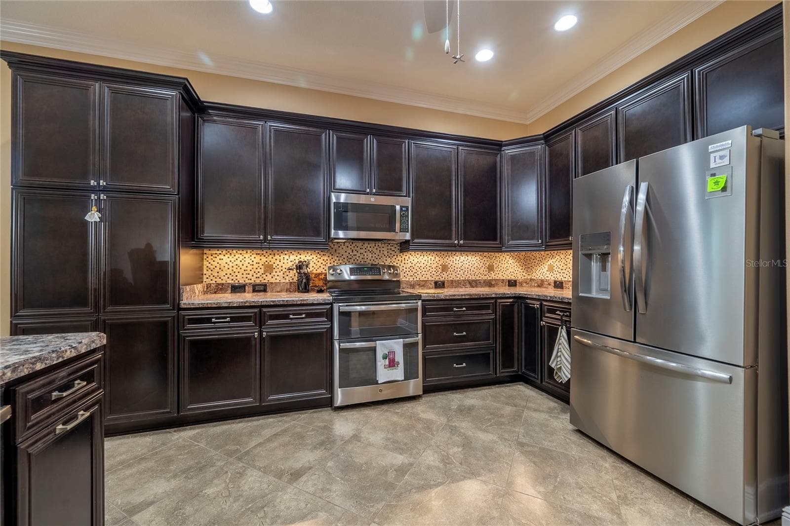 Kitchen - 2835 CEDAR GROVE LOOP, THE VILLAGES