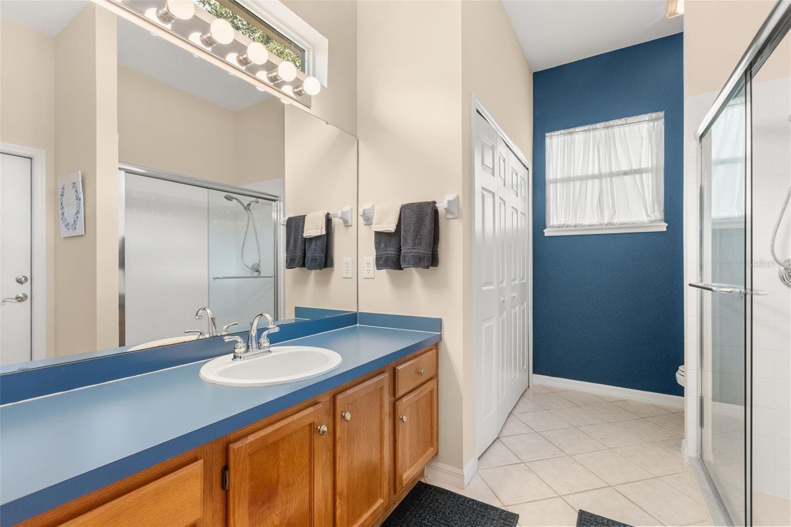 Bedroom Two En Suite - 1249 WATERWITCH COVE CIR, ORLANDO