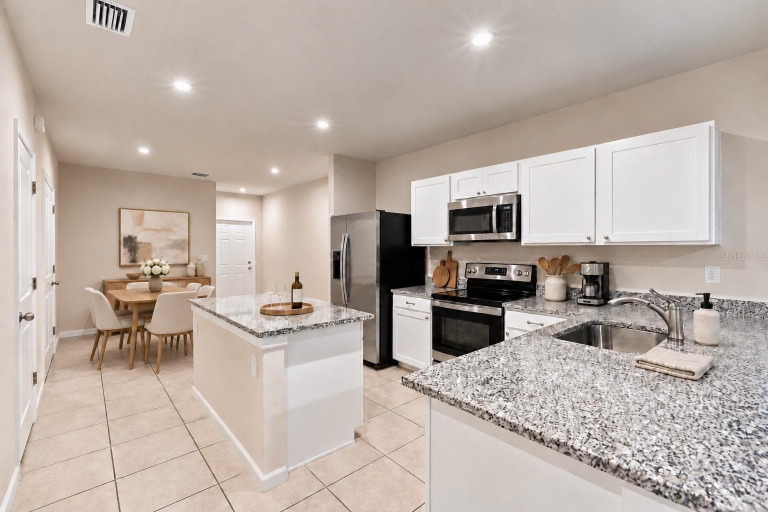Townhouse at 12309 GRIZZLY LN, NEW PORT RICHEY, photo 2 of 14