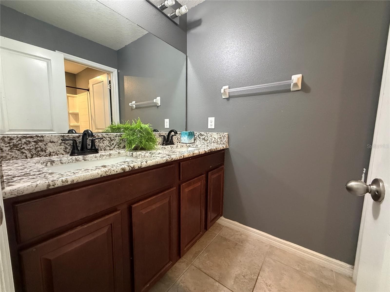 Single Family Residence at 3908 KEARSNEY ABBEY CIR, DOVER, photo 69 of 80