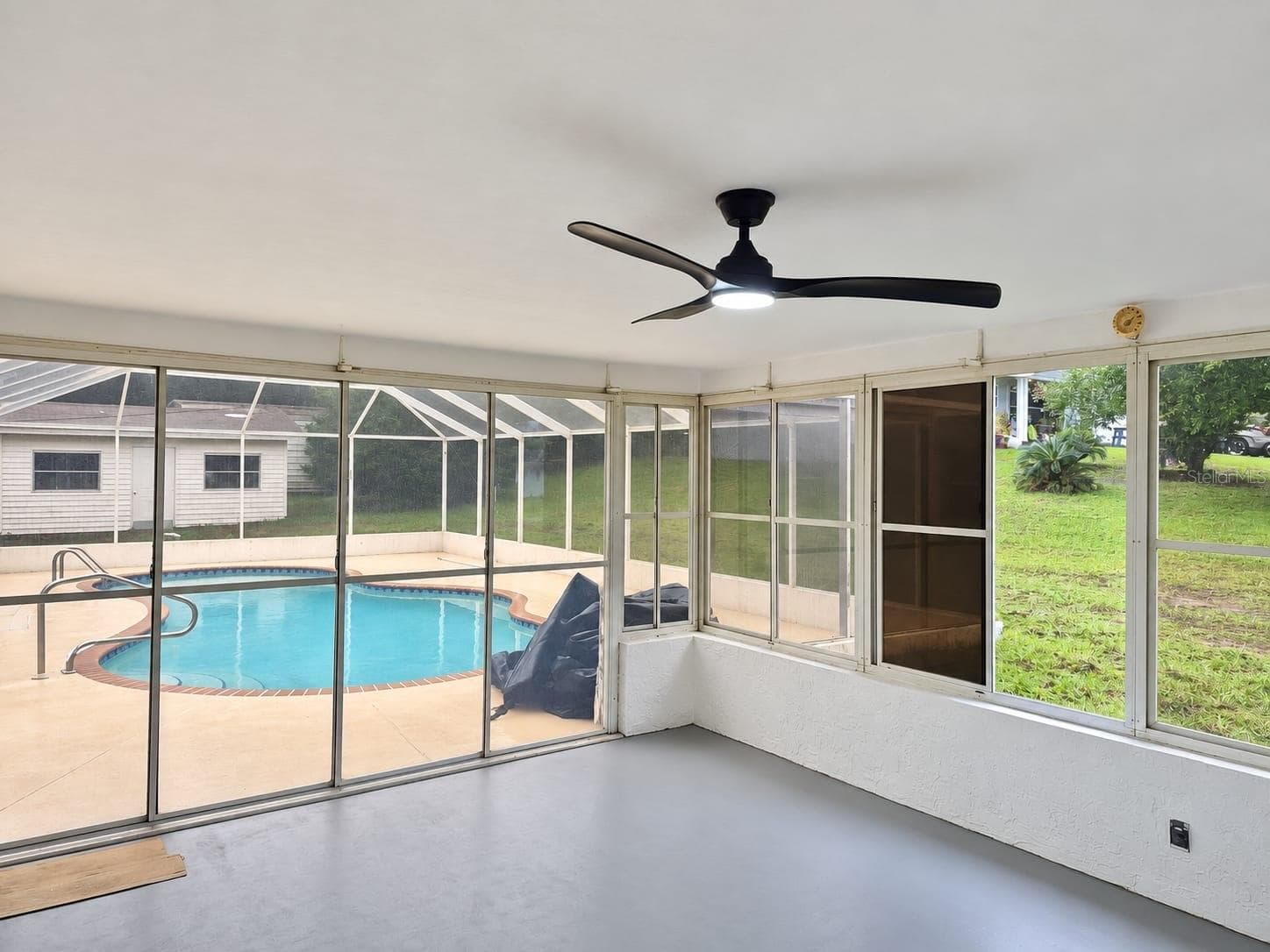back enclosed porch - 235 S LEE ST, BEVERLY HILLS