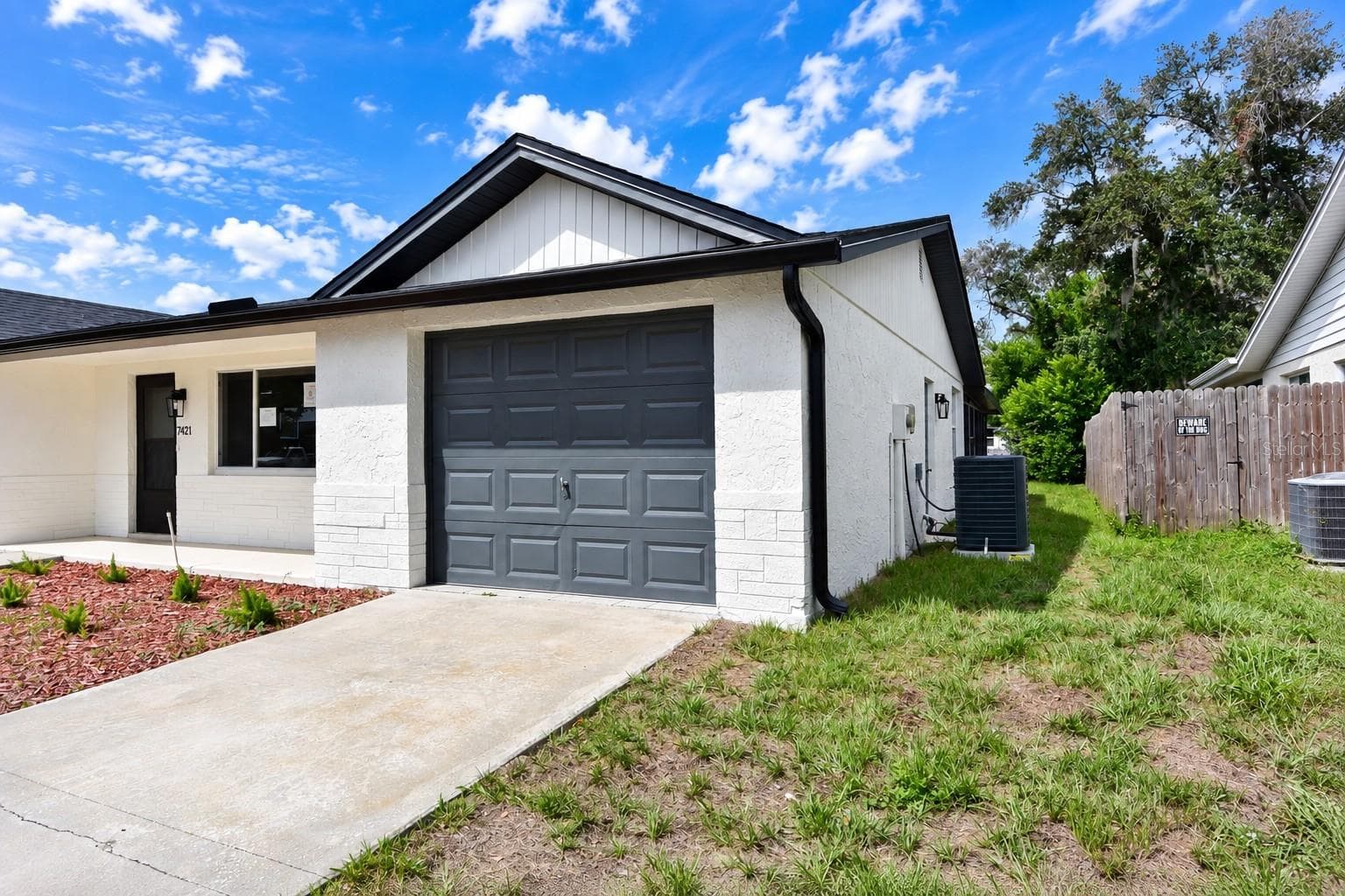 Single Family Residence at 7421 SANDALWOOD DR, PORT RICHEY, photo 28 of 32