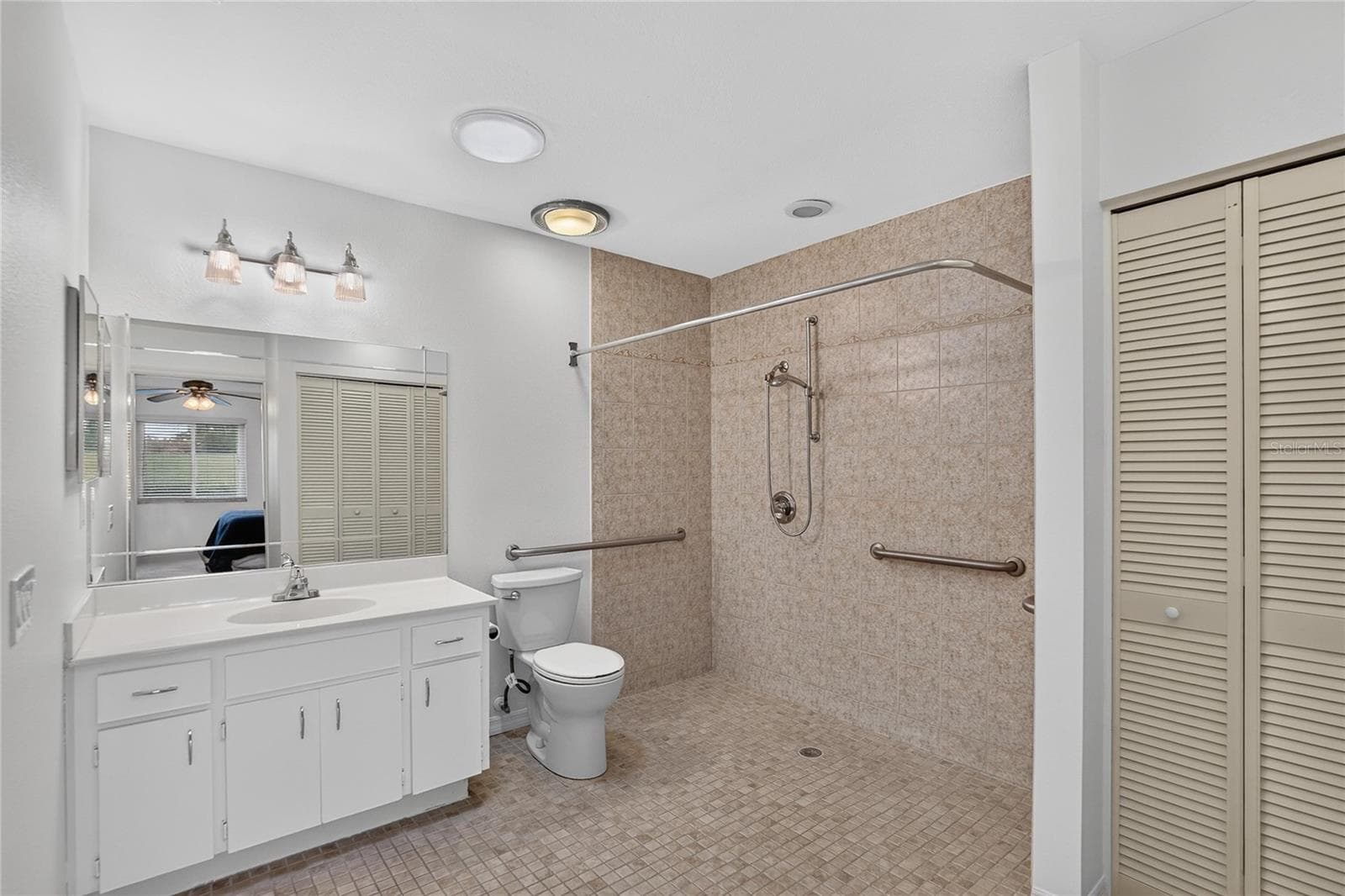 Handicap Accessible Ensuite Primary Bathroom - 1308 LELAND DR #1308, SUN CITY CENTER